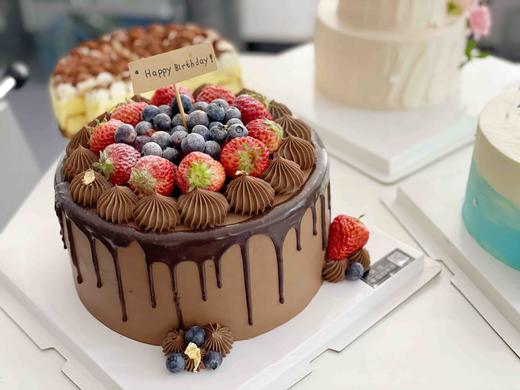 巧克力遇上草莓，法芙娜蛋糕体搭配牛奶巧克力奶油夹心，满口都是幸福和满足 商品图2