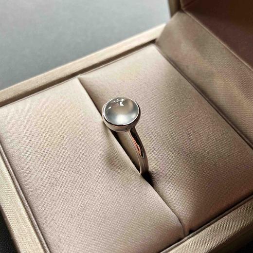 高冰到玻璃种翡翠蛋面戒指18k白金镶嵌 商品图5