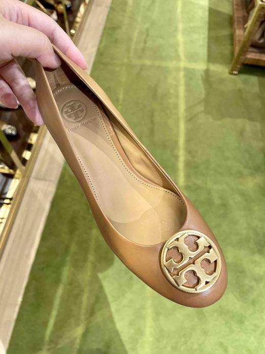 奶白色好美！🤍Tory Burch TB圆金标小粗跟高跟鞋 色全！ 商品图6