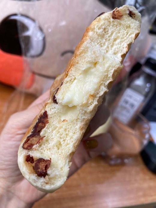 周五取货：【红豆奶酪包】一吃就上瘾的奶香乳酪包,软软的面包+甜甜的红豆 商品图4