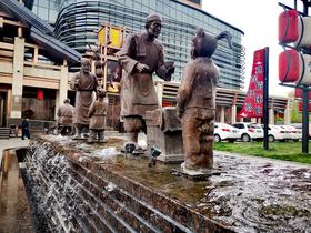 金蛇献瑞 | 枪声贺岁迎财神：美食博物馆+实弹射击+制作防弹衣