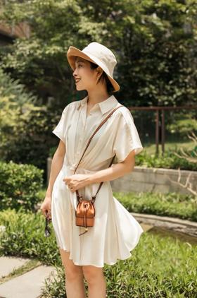 穿搭分享 | 闲暇缎感穿搭