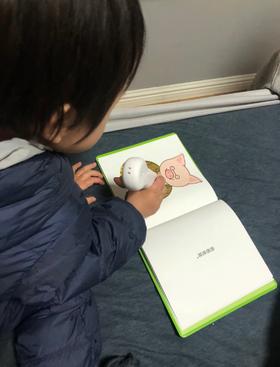 《0-3岁幼儿自我认知绘本》：顺着绘本延伸，她好像真的听懂了