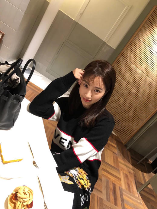 纪梵希字母毛衣反季亏本清仓处理，高版本 商品图2