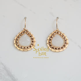 spoiledbrat jewelry白色玛瑙原石耳环