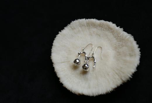 CHEZ BOQUE 庭园的馈赠系列原创手工925银耳环《银铃》 商品图1