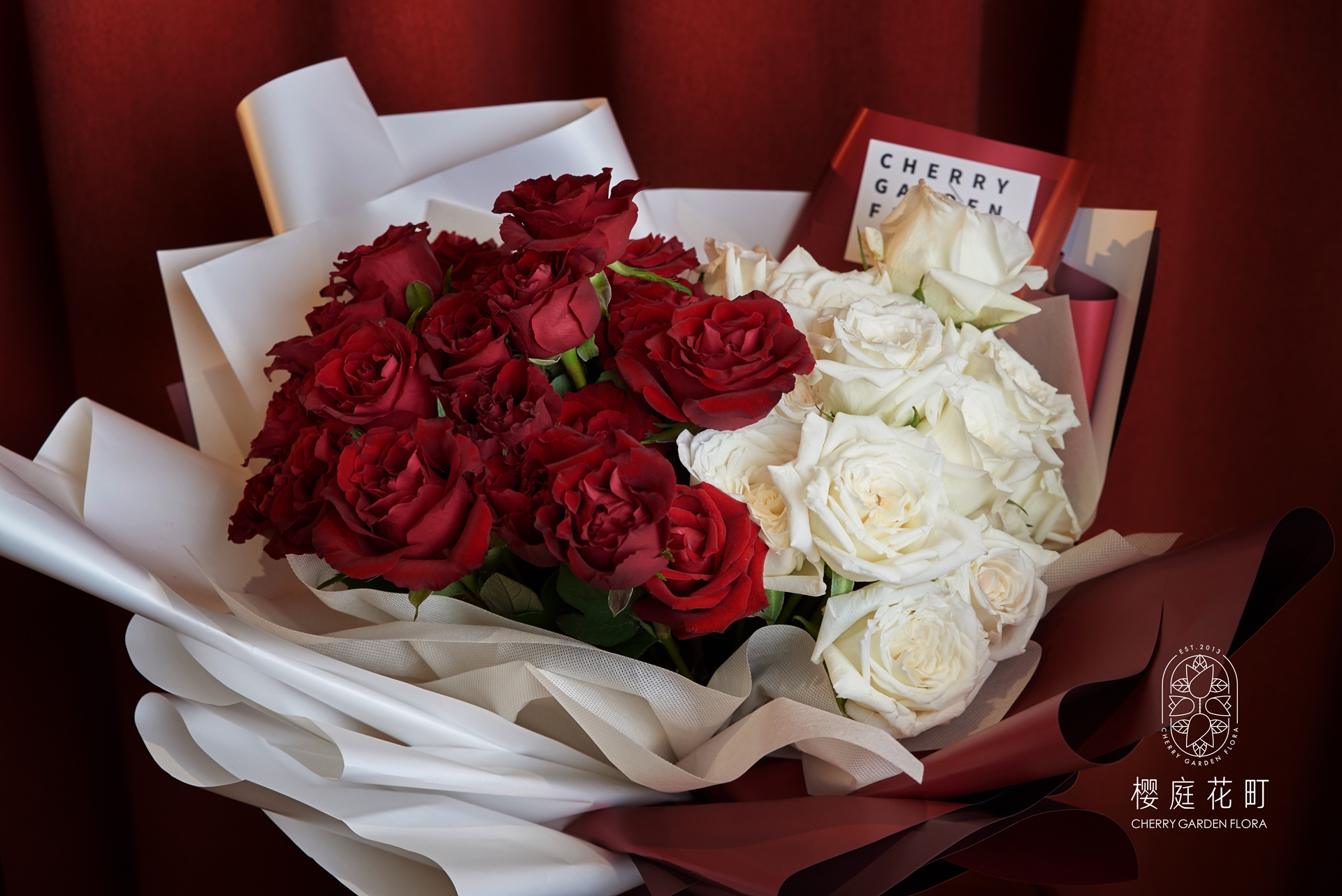 【七夕·红玫瑰与白玫瑰 】61经典寓意心动花束