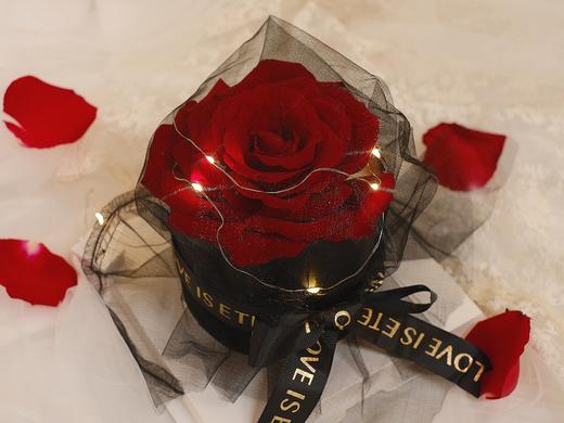 520玫瑰花筒蛋糕|4寸玫瑰戚风蛋糕 ，4层胚+3层水果夹心（默认火芒，如需其他请备注） 商品图0