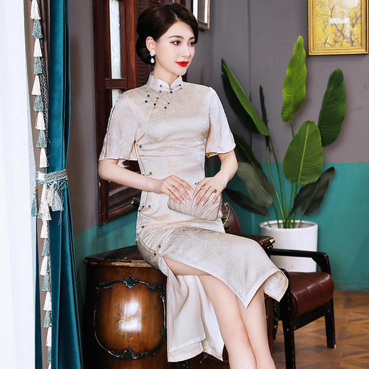 上海旗袍厂TZRY-21015新款复古中国风品质款时尚个性名媛款真丝改良优雅小清新旗袍 商品图3
