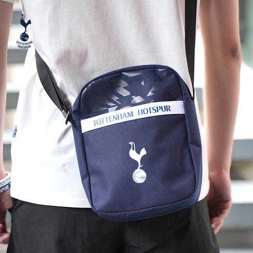 托特纳姆热刺运动休闲百搭潮流男女新款单肩斜挎包THFCDJ03301NS 商品图2