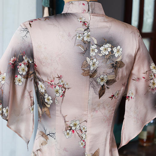 上海旗袍厂TZRY-21018个性新款复古优雅民族风品质款改良宴会礼服日常真丝旗袍 商品图3