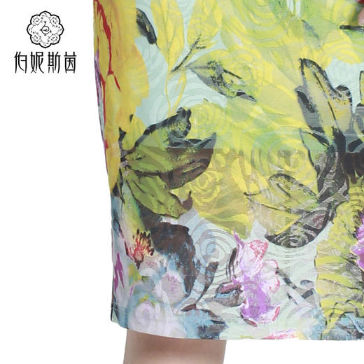 【伯妮斯茵】172S021--绿色连衣裙--莫契月亮神壁画--《TYZZ》 商品图4