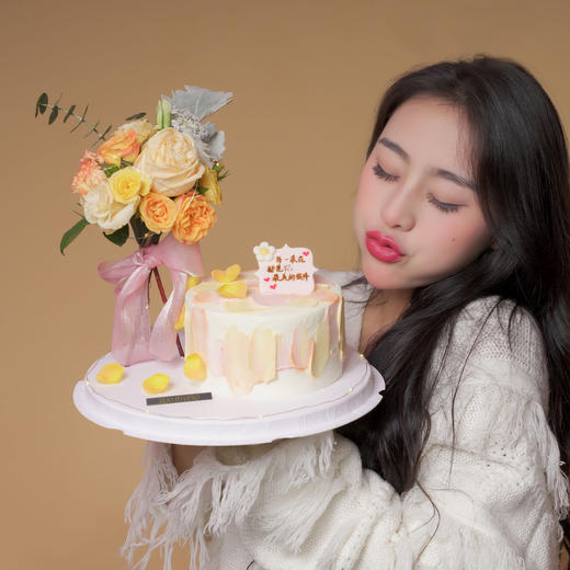 【每朵花都是你美丽的模样】1.5磅 香草奶油芒果夹心口味 商品图3