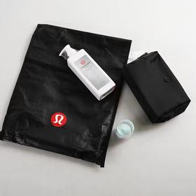 价值900+ 出口订单！瑜伽运动爱好者标配！lulu运动护理三件套收纳化妆包洗漱包尼龙手拿包 沐浴露300ml+美妆蛋（颜色随机）+化妆包 日常休闲都可配备 让你整个人一直清清爽爽 预售