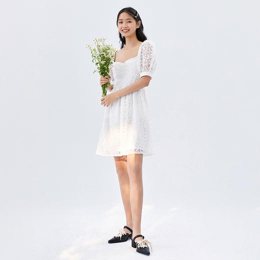 西遇泡泡袖连衣裙2021新款小众简约法式气质温柔风小裙子10910630 商品图1