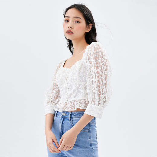 西遇白色女设计感小众法式短袖方领赫本风泡泡袖上衣女夏10910629 商品图0