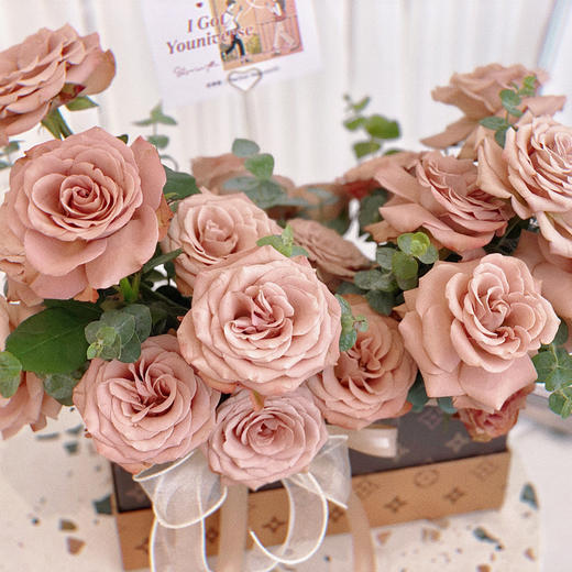 卡布奇诺玫瑰 · 花盒 商品图1