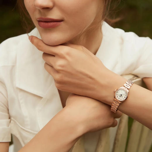 韩国免税店 现货 Rosemont 生辰石女士手表 复古时髦 商品图2