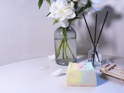 郁金香“怦然心动的温柔馈赠” 优雅花香     通透光感     平衡舒缓 商品图2