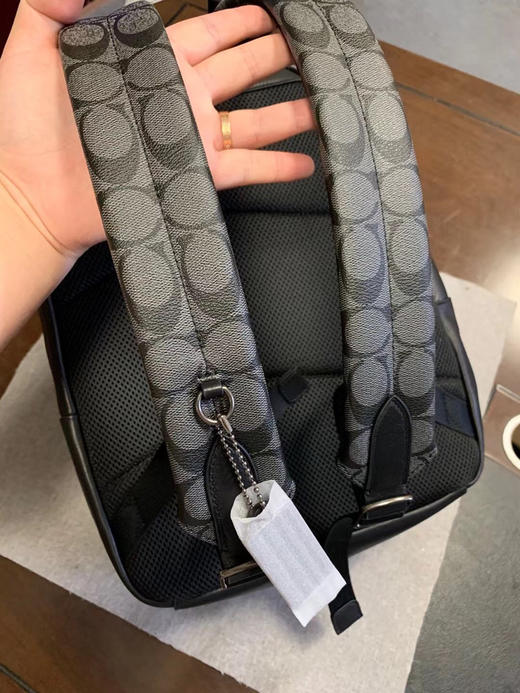 供天猫国际，奥特莱斯！蔻家印花双肩包 商品图8