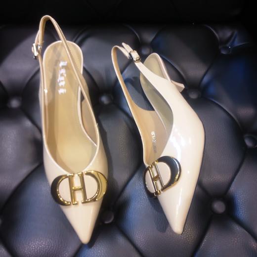 lfgj jeans BM202漆皮尖头小跟鞋 商品图3