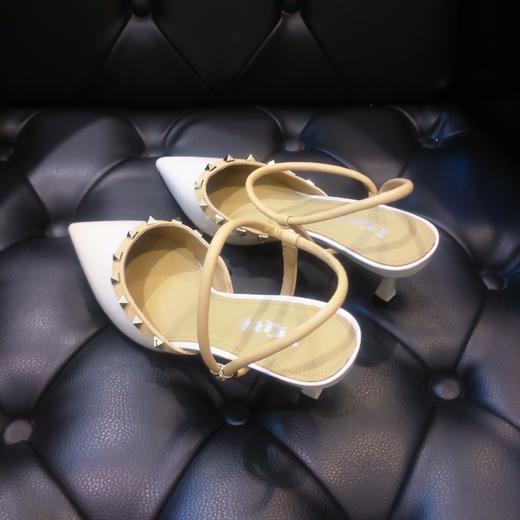 lfgj jeans BM201铆钉尖头高跟鞋 商品图5