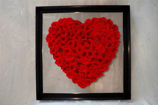 水晶恋人----精品永生花66支红玫瑰心形全透明礼盒 商品图1