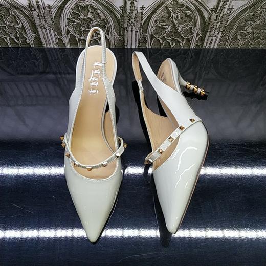 lfgj jeans BJ606夏季性感魅惑漆皮铆钉凉鞋 商品图2