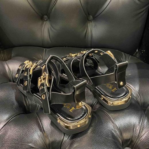 lfgj jeans BM003 夏季最新款真皮潮网红港风扣带凉鞋 商品图9