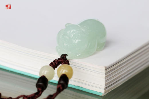 天然翡翠【福猪】吊坠  配精美挂绳 商品图2