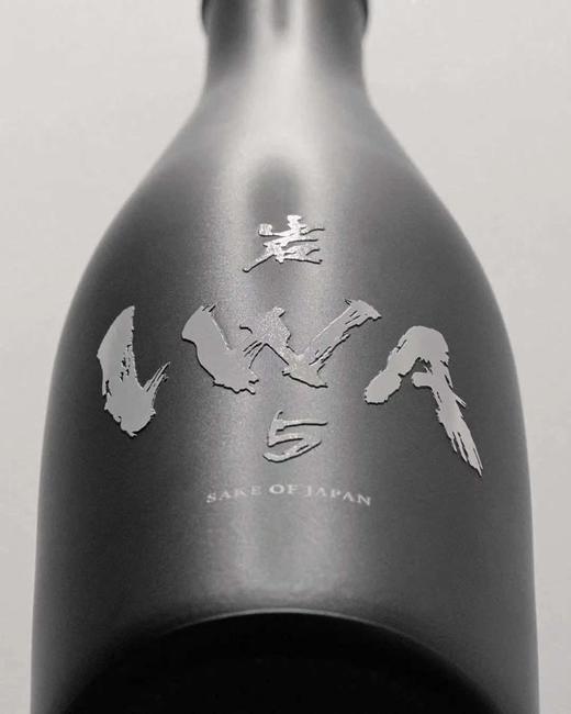 香槟王首席酿酒师联合Marc Newson打造极奢清酒 IWA5 商品图1