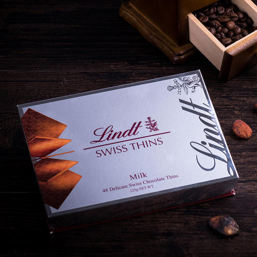 瑞士莲瑞士经典薄片-牛奶/黑巧克力125g 精巧纤薄 香滑浓郁 040195-1/040195-2 商品图1