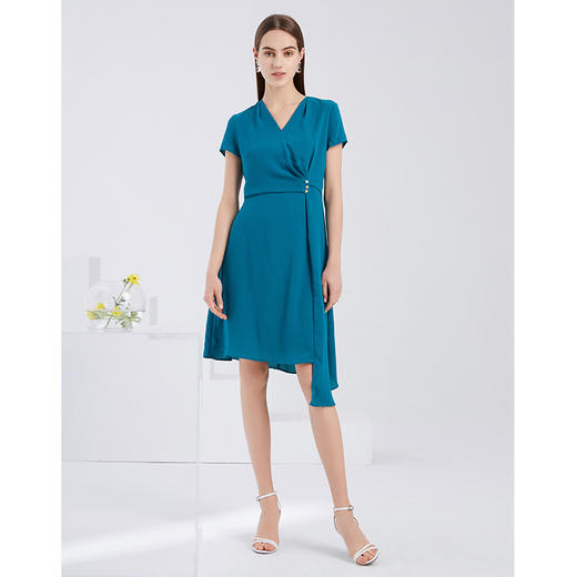 EITIE爱特爱夏季新款气质V领收腰显瘦不规则A字裙摆连衣裙女6207959 商品图1