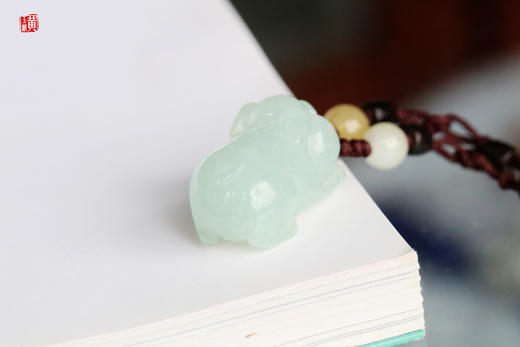 天然翡翠【福猪】吊坠  配精美挂绳 商品图3