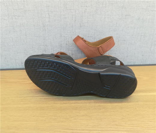 2019豪行夏季新款29212015真皮休闲低跟女鞋凉鞋妈妈鞋专柜正品 商品图4