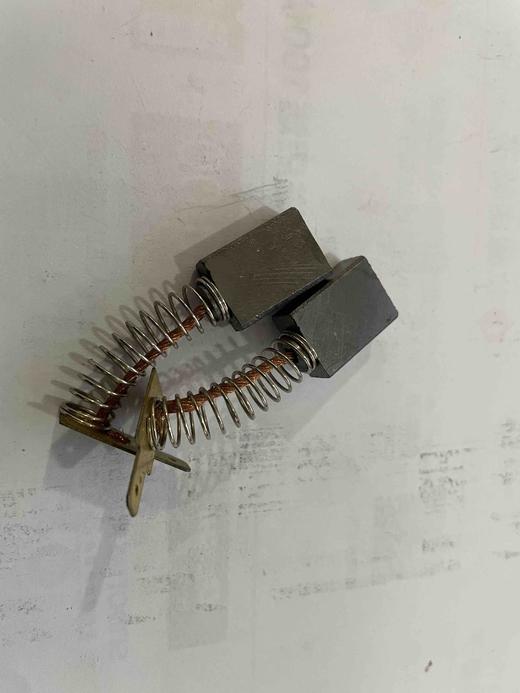 【货号07476】原厂839材料碳刷电刷切割机碳刷插片碳刷7*13电圆锯碳刷 商品图7