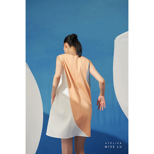 【碳酸鲜橙】少女感不规则撞色拼接A字显瘦连衣裙/0000710 商品图3