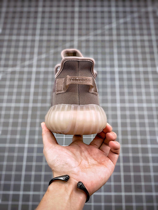 春季特价💰580 原装巴斯夫真爆 # Yeezy Boost 350 V2 "Mono Mist" 迷雾棕 商品图7