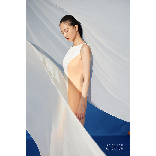 【月之雫】少女感不规则撞色拼接显瘦修身连衣裙/0000714 商品图1