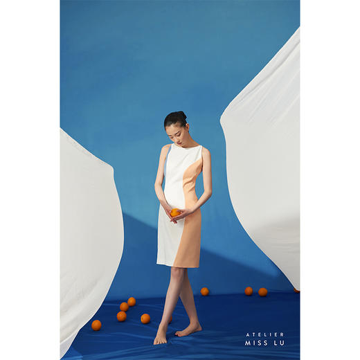 【月之雫】少女感不规则撞色拼接显瘦修身连衣裙/0000714 商品图0