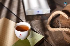 冲泡方法：2015《一砖》普洱熟茶砖