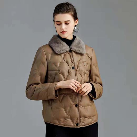 【热销400+】臣禾【水貂毛领+绵羊皮革+90白鸭绒】超细绵羊皮100%真皮小香风菱形格纹短款皮羽绒（升级版9224250837现货）9214250137（现货） 商品图12