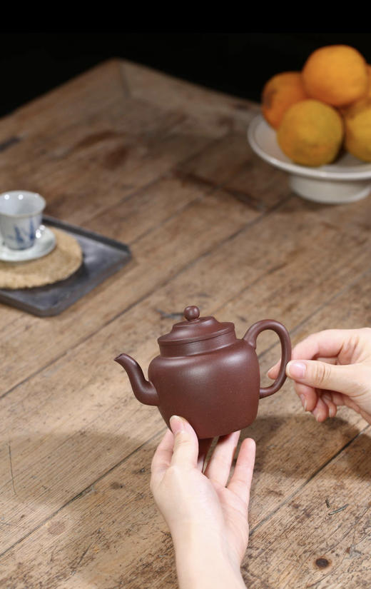 宜兴紫砂 宫灯 220cc 黄龙山底槽清 作者 王怡 商品图2