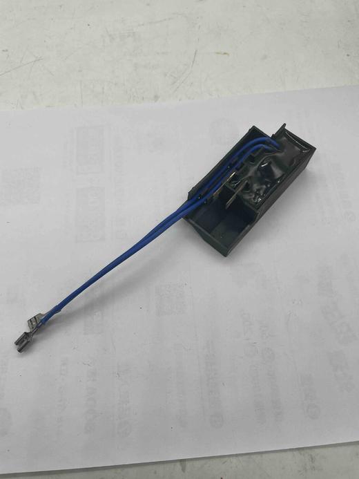 【货号04161】95电镐开关电容电镐配件电镐开关电容电镐配件启动电容 商品图2