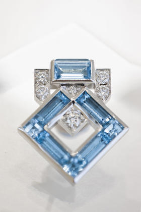 鹿鸣致敬经典：Art Deco装饰艺术设计胸针