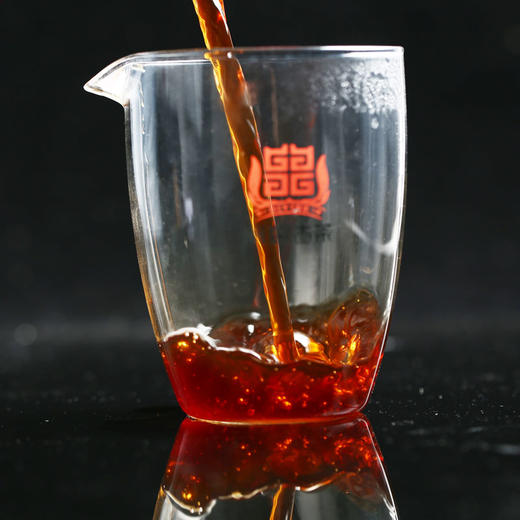 凰馨古茶【521国际茶日】纪念饼2016年头春普洱熟茶200g 商品图3