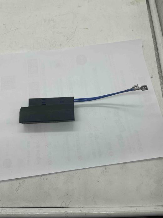 【货号04161】95电镐开关电容电镐配件电镐开关电容电镐配件启动电容 商品图3