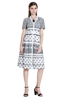 X【伯妮斯茵】172S171--黑白色连衣裙--瓦里地毯--《太阳之子--印加》