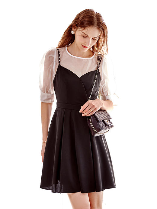 欧芮儿时尚套装女2021夏季气质圆领内搭+黑色吊带连衣裙两件套 商品图3