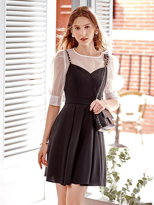 欧芮儿时尚套装女2021夏季气质圆领内搭+黑色吊带连衣裙两件套 商品图1